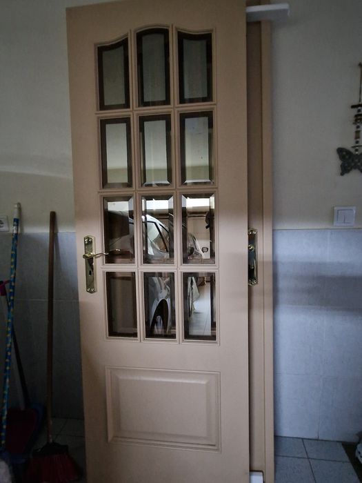 Par de portas de madeira interiores