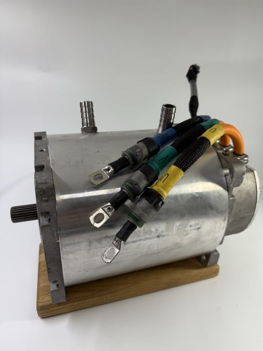 Електро мотор з водяним охолодженням 72-96в 15квт 30квт