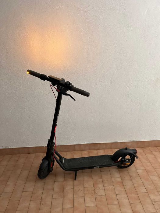 Trotinete Elétrica NAVEE V40i Pro