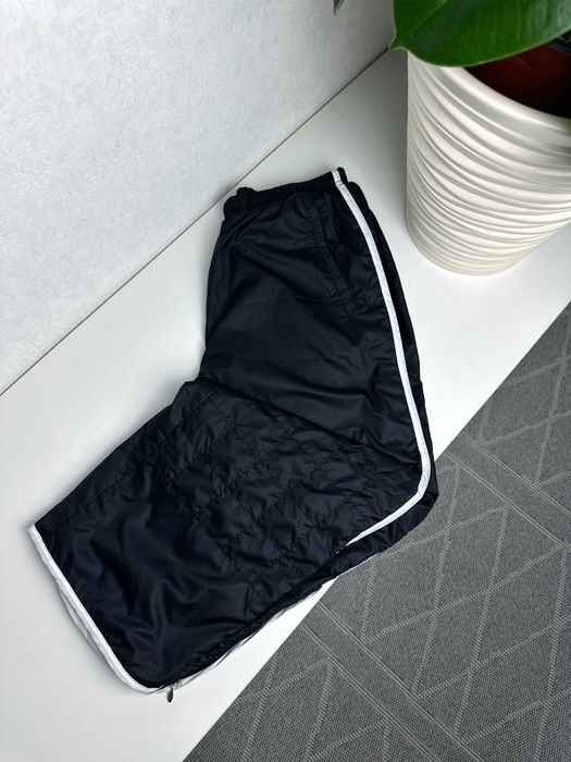 Вінтажні жіночі штани Nike на утепленні