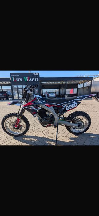 Продам мотоцикл Mzk 250 у двох обвісах