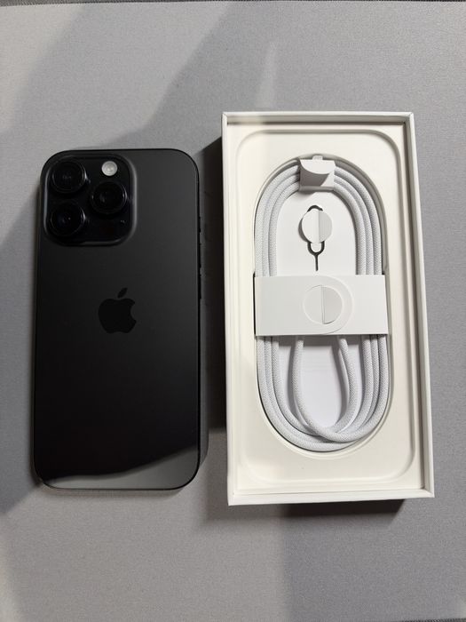 iPhone 16 Pro 256 GB Black Titan