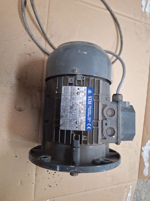 Silnik elektryczny 380 0.75kw 1453obr