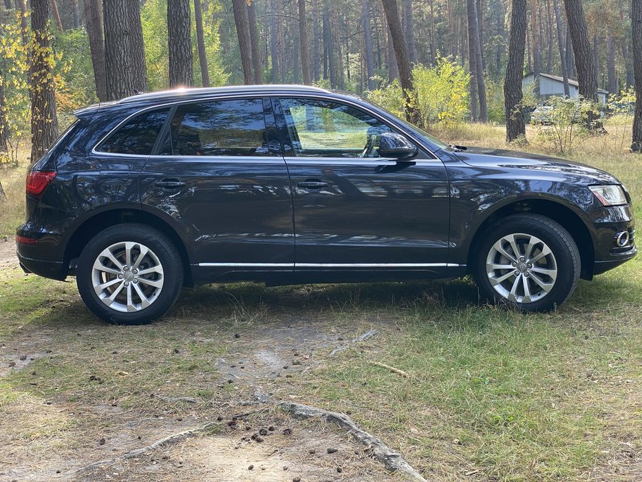 Продам Audi Q5 2.0