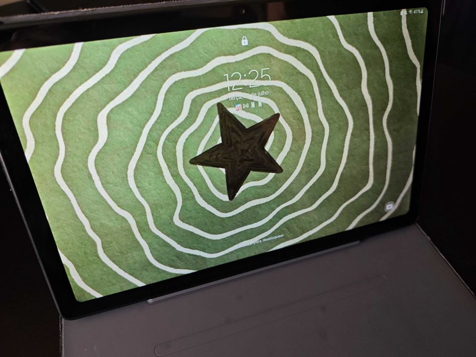 Tablet 64G + 3 capas (usado)