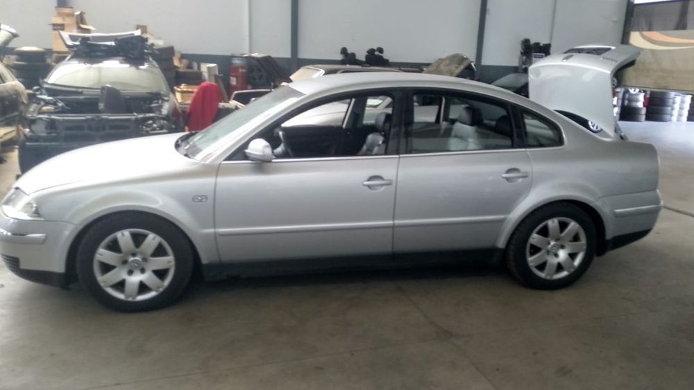 Motor VW Passat 3B B5 xenon 2.8 V6 30V 193cv 4motion de 2001