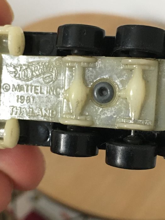 Hot wheels 1981 tow truck rescue network