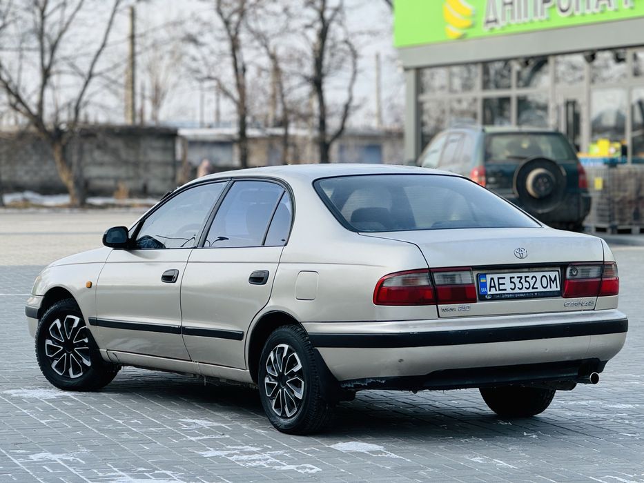 Продам Toyota Carina