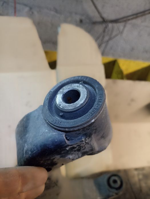 Важелі Ніссан патфайндер