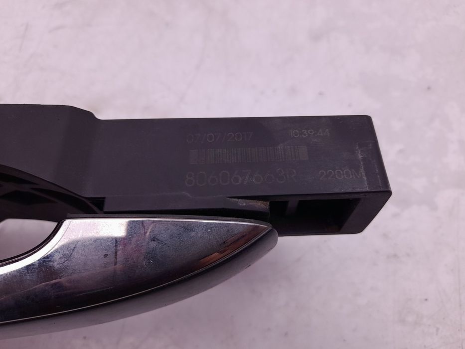 Puxador porta frente direita RENAULT Megane IV (B9A/M_)