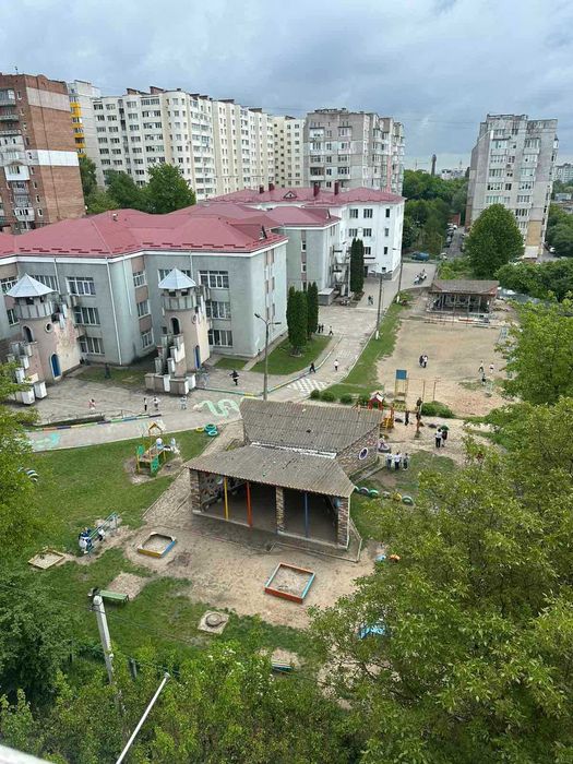 Власник! Продається квартира 2 к р-н Виставка біля дендропарку