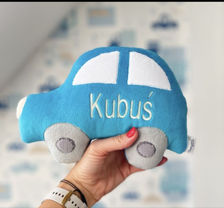 Autko przytulanka z imienirm Kubuś