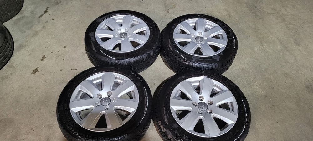 Oryginalne felgi Audi 16 z oponami zima polecam