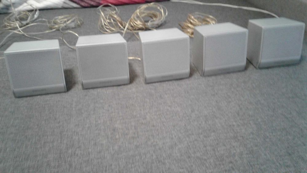 Philips Колонки от Домашнего кинотеатра Кубики 4 Ом