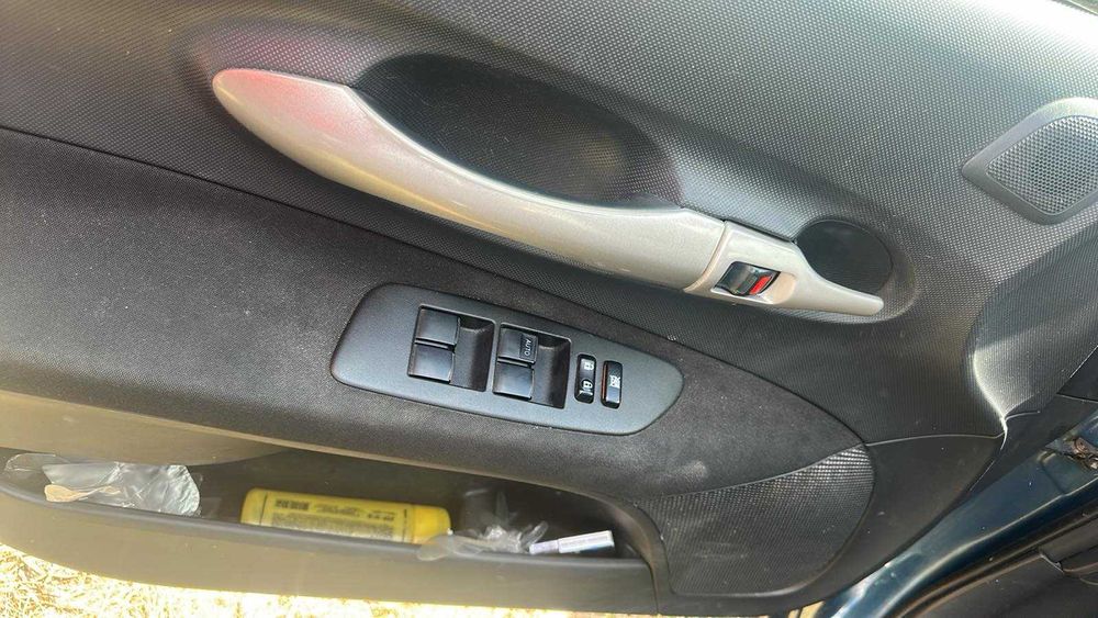Розборка запчастини Toyota Auris E150 Тойота Аурис дизель