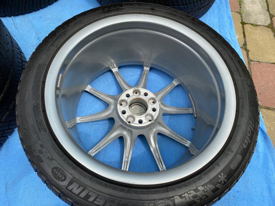 Продам оригинальные диски AMG R19