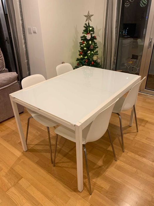 Mesa extensivel IKEA em vidro fosco