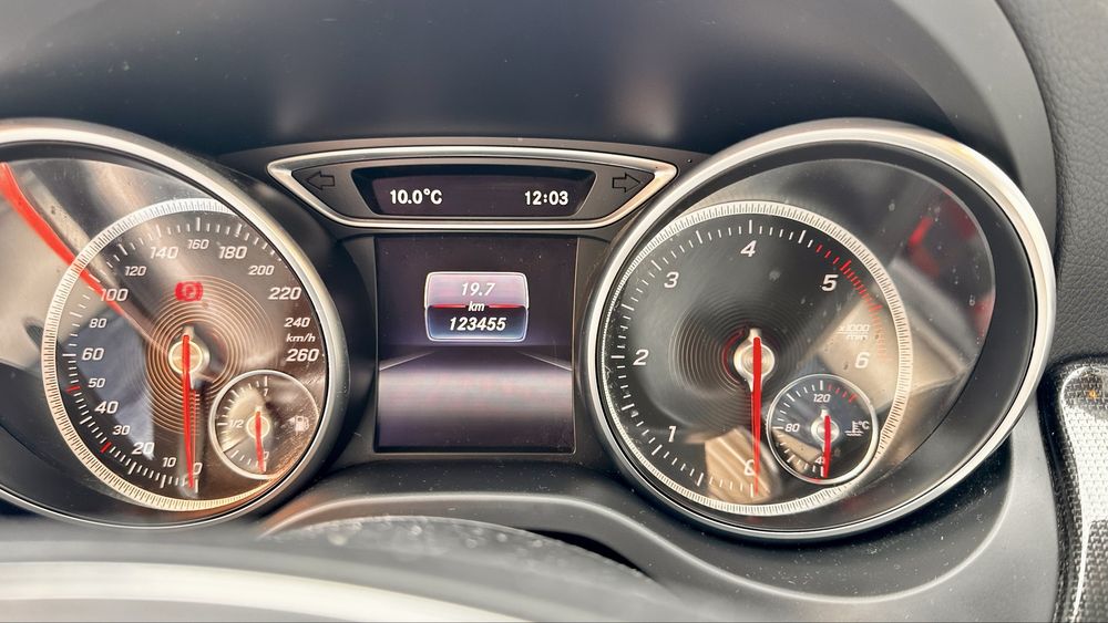 Mercedes-Benz CLA 180 d Shooting Brake - NOVA