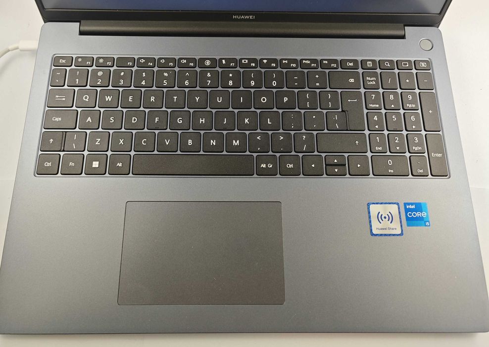 Laptop Huawei MateBook D16