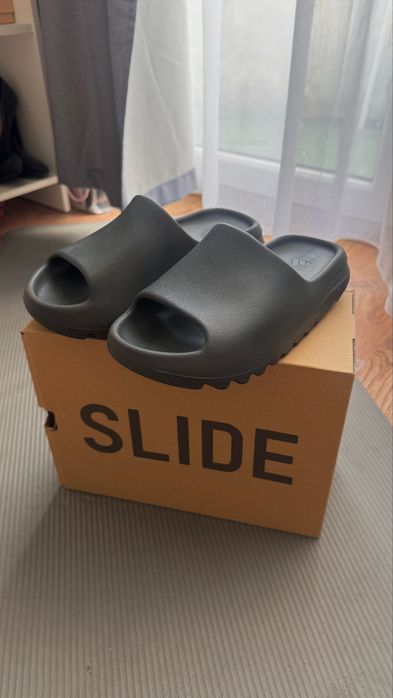 Yeezy Slide Onyx