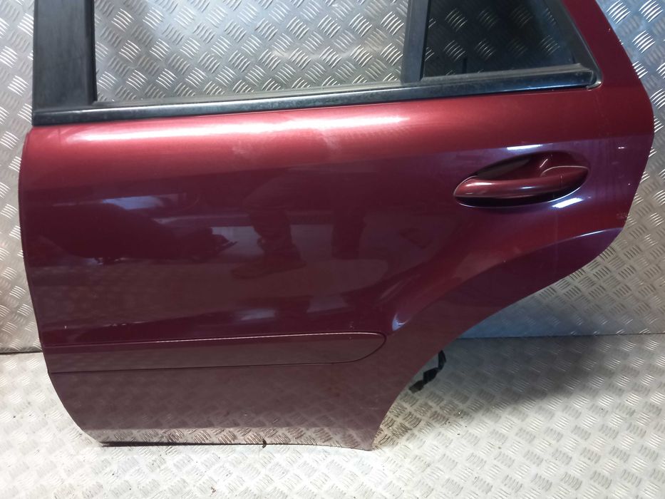 Drzwi Tylne Lewe Mercedes ML w163 Do Założenia w Kolor 548