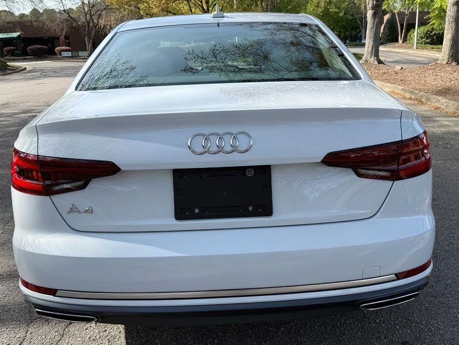 Audi A4      2019