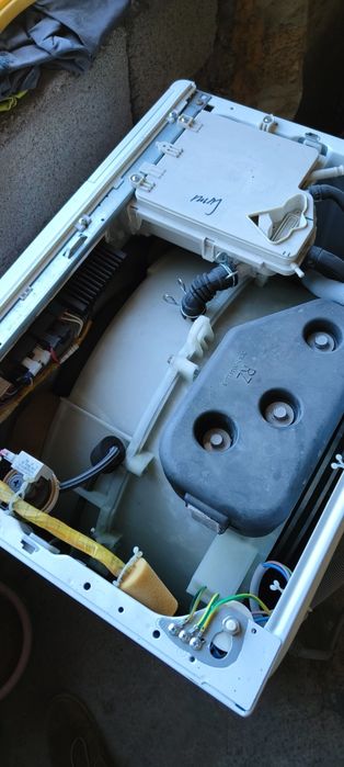 Запчастини до пральної машини Samsung  WF8598