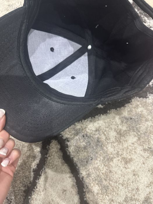 Czapka z daszkiem czarna nowa