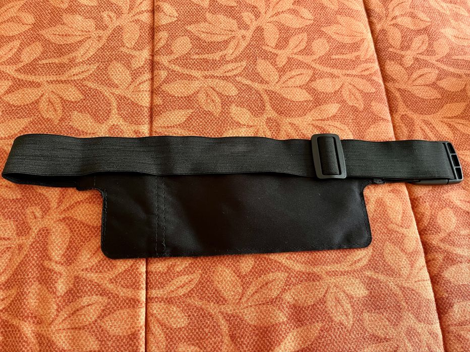 Bolsa desportiva de cintura preta