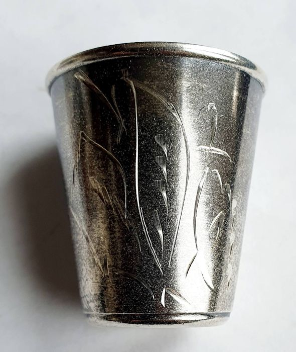 Продам серебряные стопки