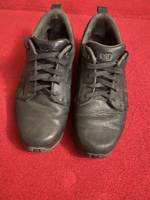 Обувь 42-43 размер,кроссовки,берцы,сандали,штаны хаки в подарок