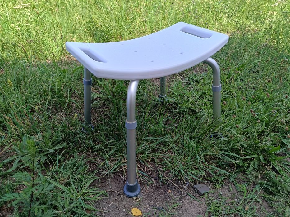 Taboret prysznicowy regulowany – aluminiowy, siedzisko 50 cm