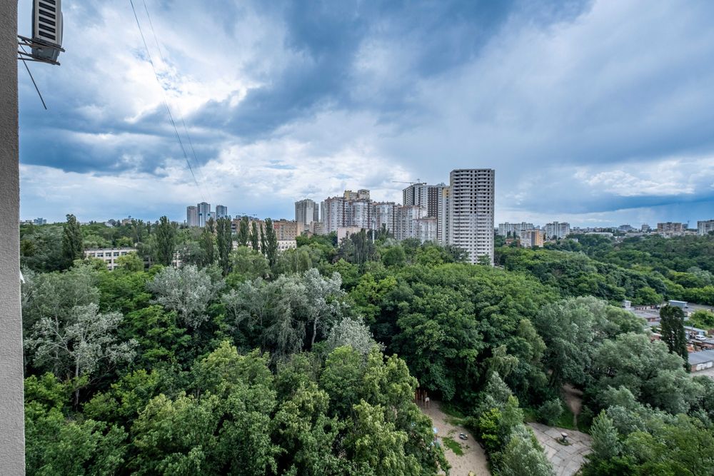 ЖК "Сирецький бояр". Ризька 73-Г, 1-к. Генератор. Шевченківський р-н