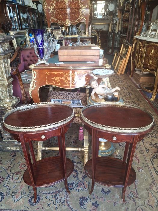 Mesas de apoio(ou cabeceira)