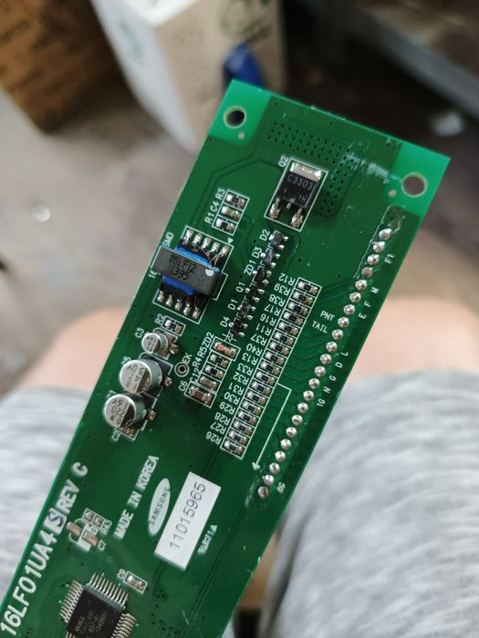 Wyświetlacze VFD Samsung 25szt sprawne