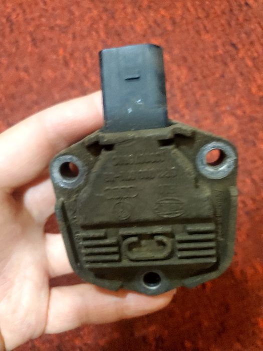 Датчик рівня масла