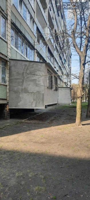 Продається 2к. квартира, вул. Космонавта Поповича. рк