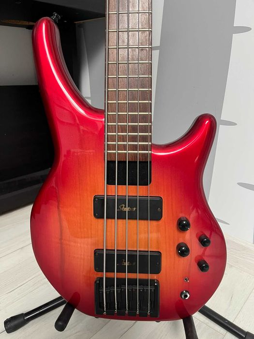 Gitara basowa Status Graphite Eclipse 5 UK