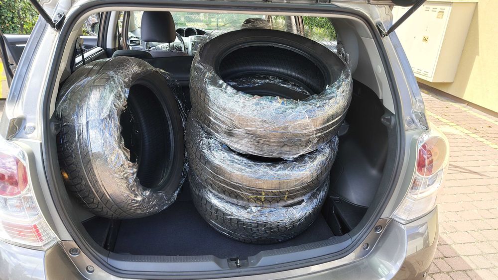 TOYOTA VESRSO 2018r. niski przebieg