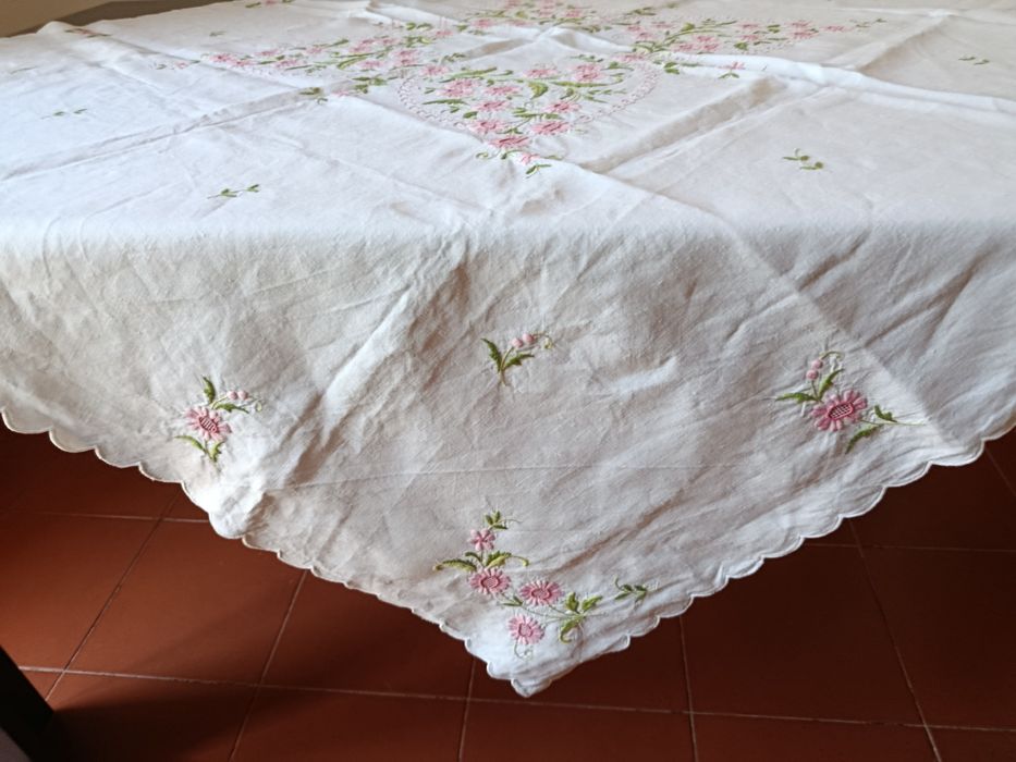 Toalha bordada ilha da Madeira