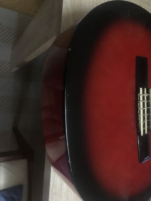 Guitarra valencia usada