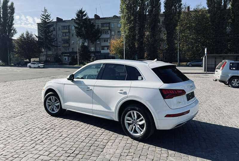 Audi Q5 2020 года