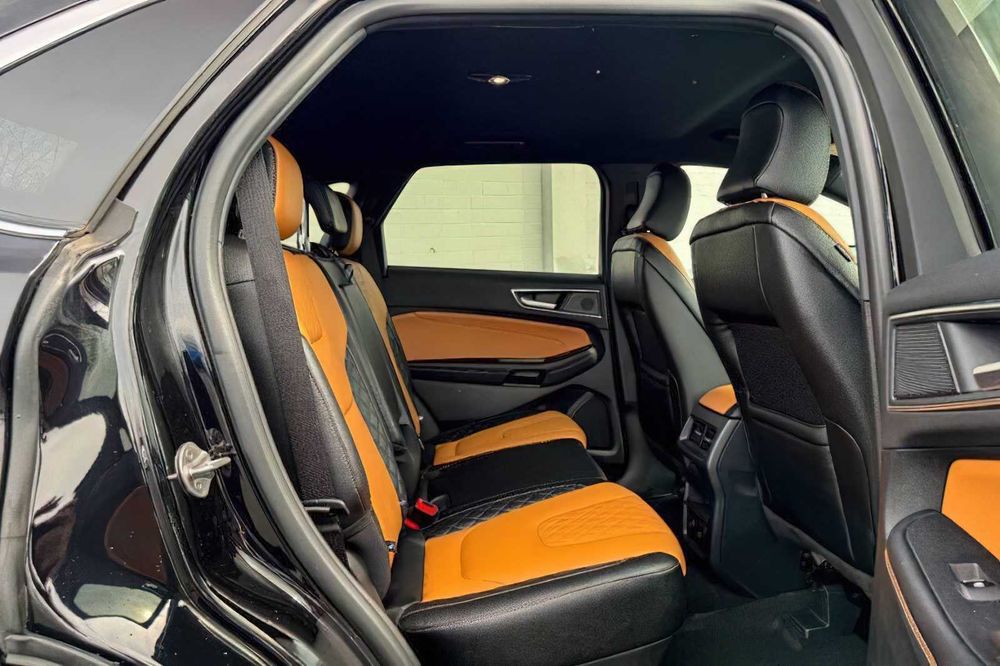Ford Edge Titanium      2024