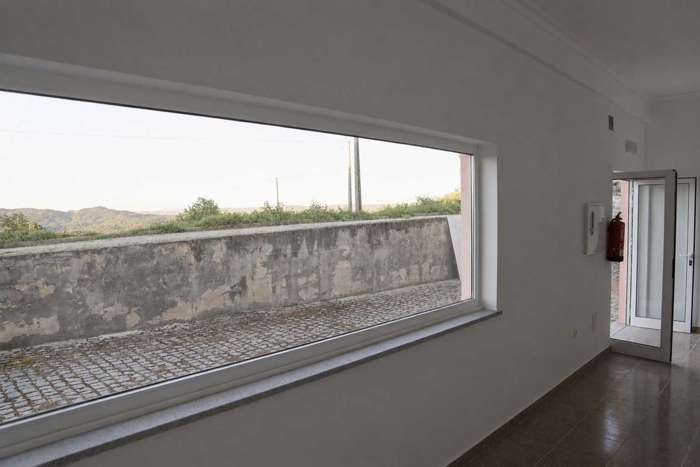 Vendo Loja no centro de Moimenta da Beira