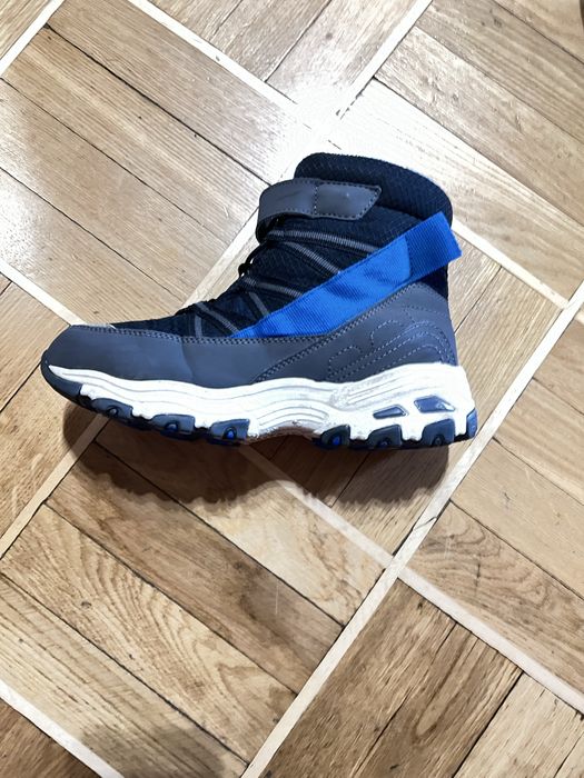 Продам дітячи ботинкі