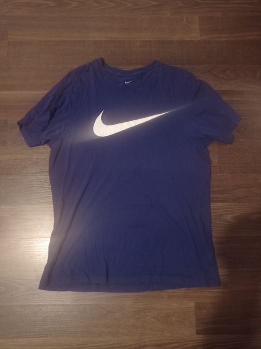 Używana  koszulka męska Nike rozmiar L