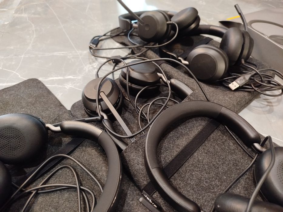 Продам usb гарнітуру Jabra Evolve2 40