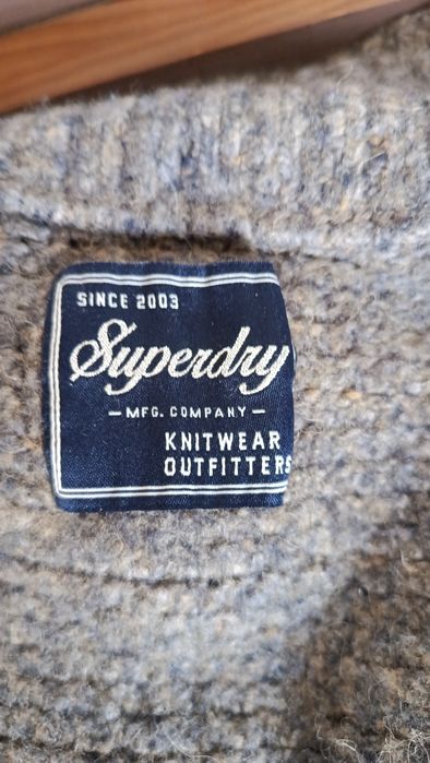 Свитер superdry шерстяной коричневый размер m-l