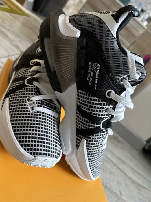 Кросівки Nike Air Jordan LeBron Witness VII - 10 US