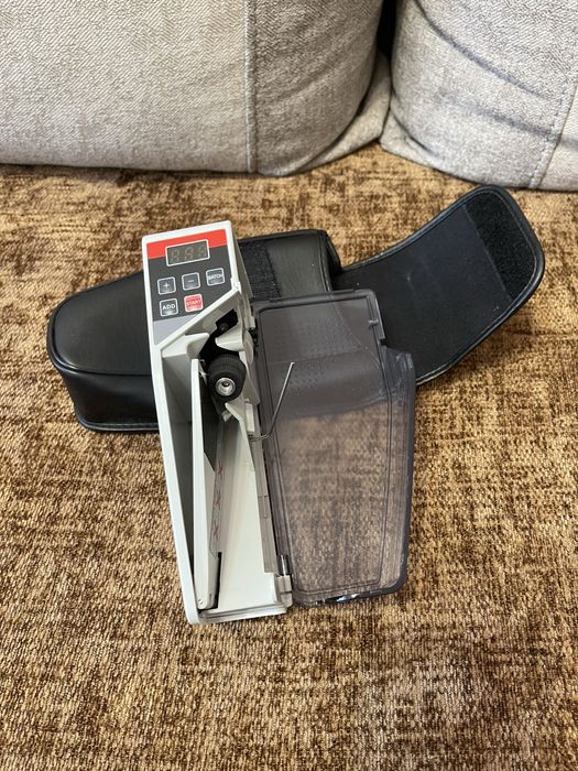 Карманая машинка для пересчета  денег